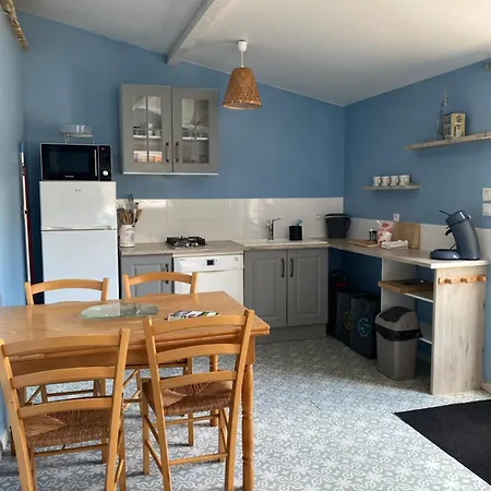 بيت للعطل Les De Leymandie Saint-Avit-de-Vialard
